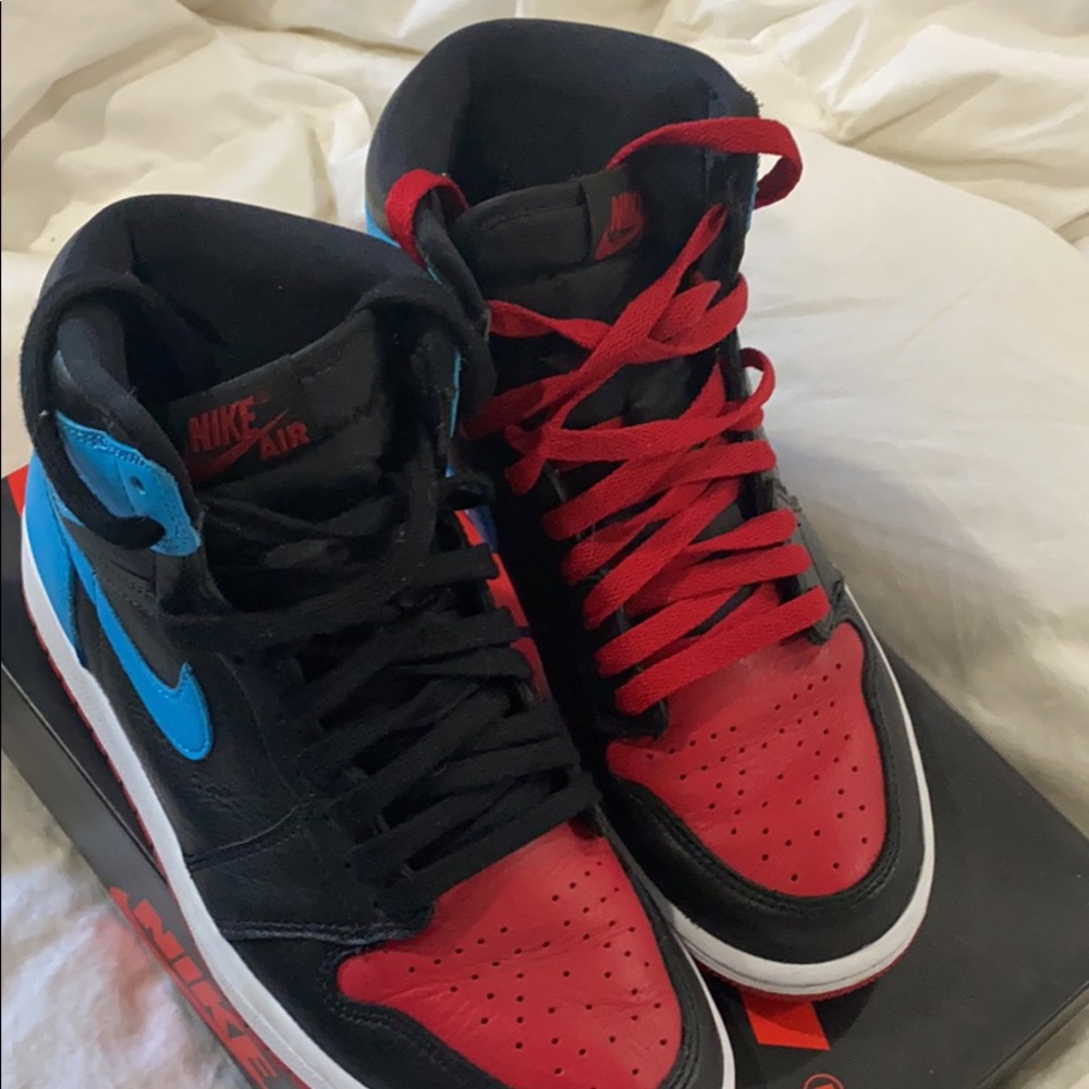 Jordan high top! Come with boxe - Picture 2 of 3